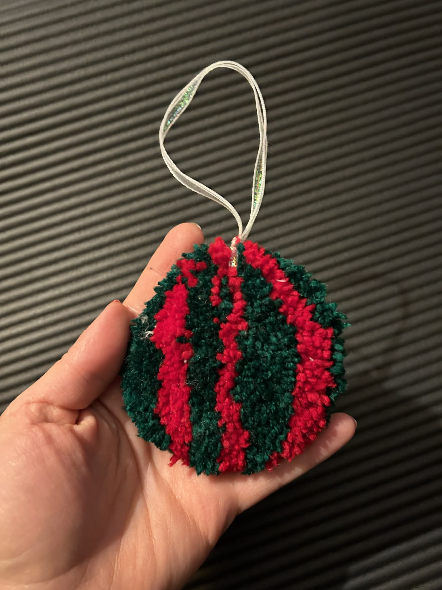 *Tufted Holiday Red & Green Ball Ornament*