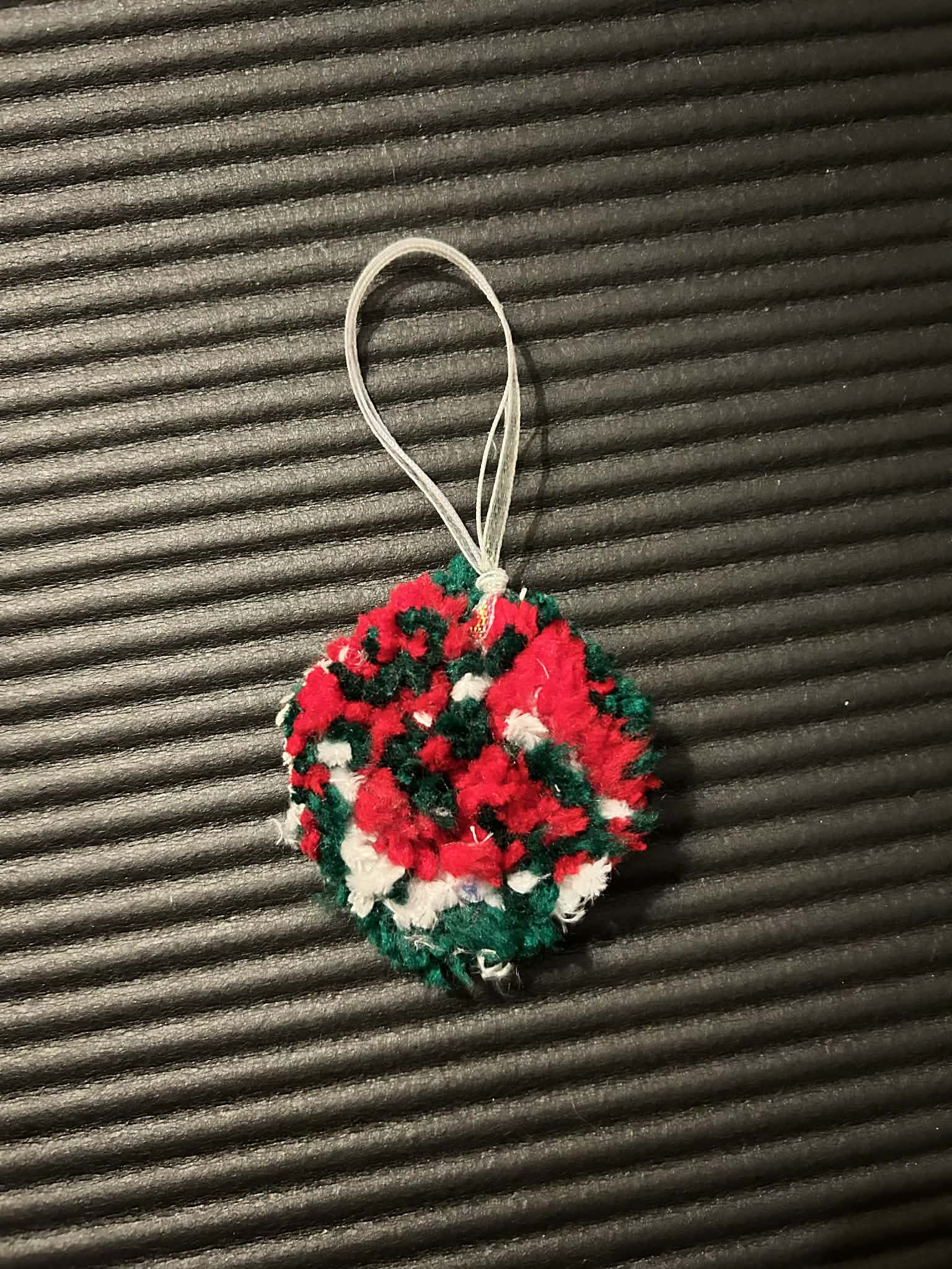 *Tufted Holiday Small Red & Green Ornament*