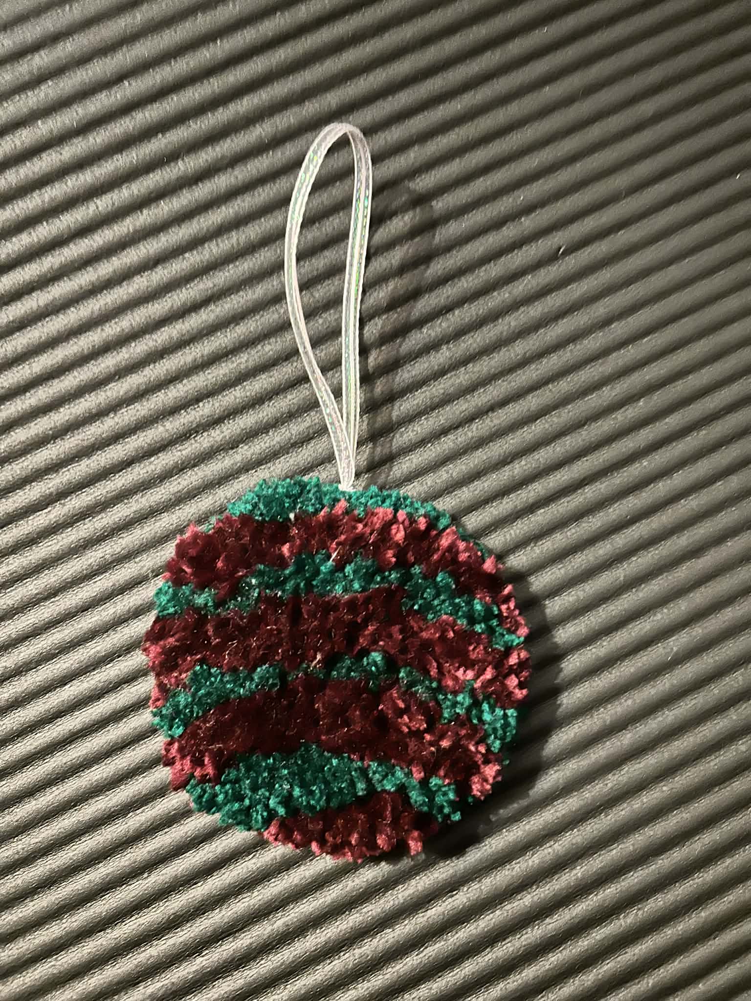 *Tufted Holiday Maroon & Green Ball Ornament*