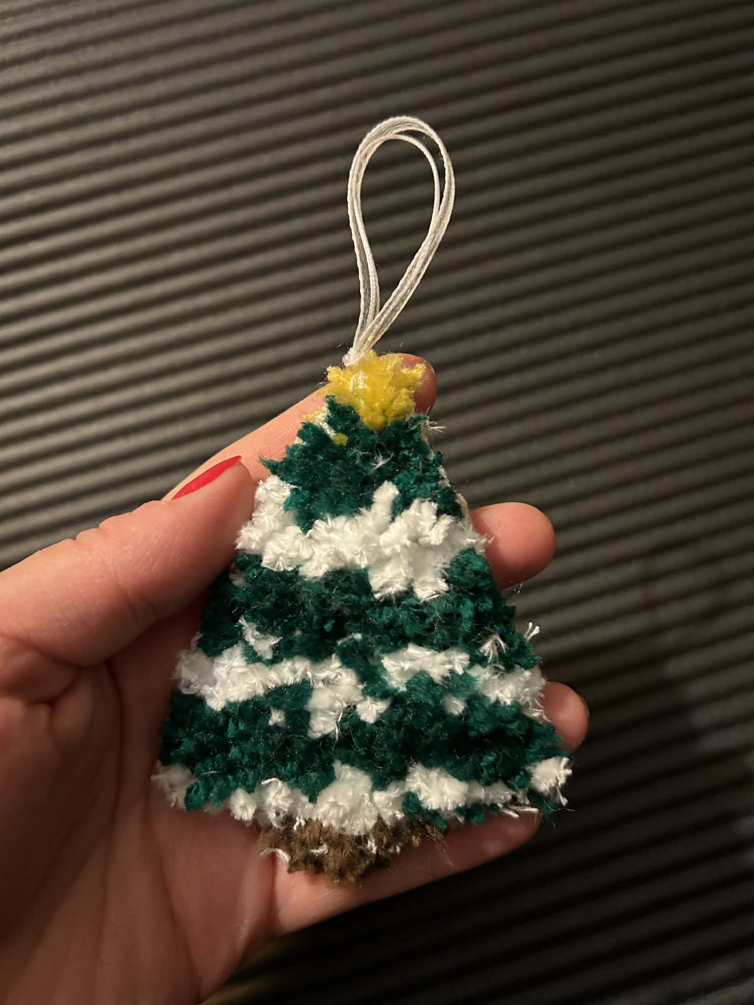 *Tufted Snowy Christmas Tree*